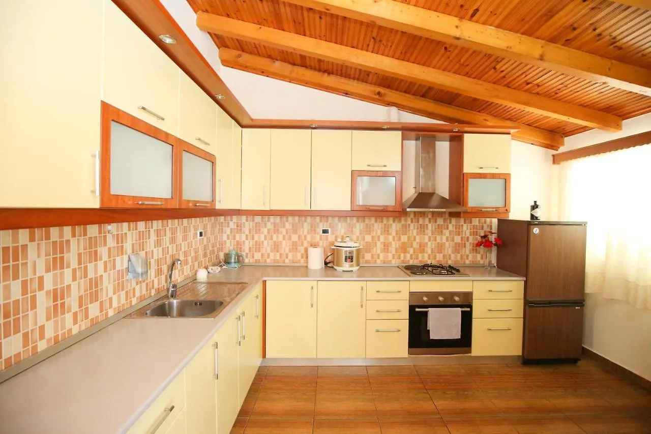 Appartamento Laerti'S Attic Vlorë